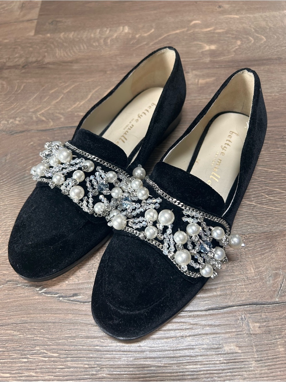 Bettye Muller Black Pearl-Embellished Suede Loafers (8)